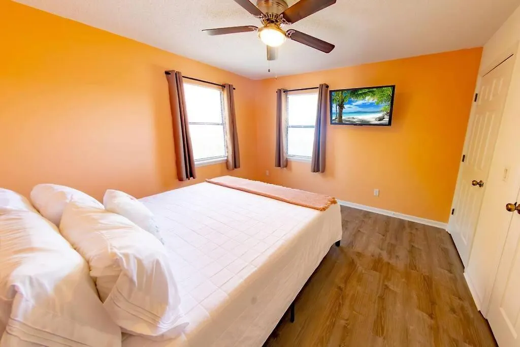 Holiday home Tropical Oasis, Tiki Bar, Pool, Mini Golf, Hot Tub Villa Panama City Beach United States