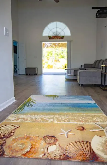 Tropical Oasis, Tiki Bar, Pool, Mini Golf, Hot Tub Villa Panama City Beach Holiday home