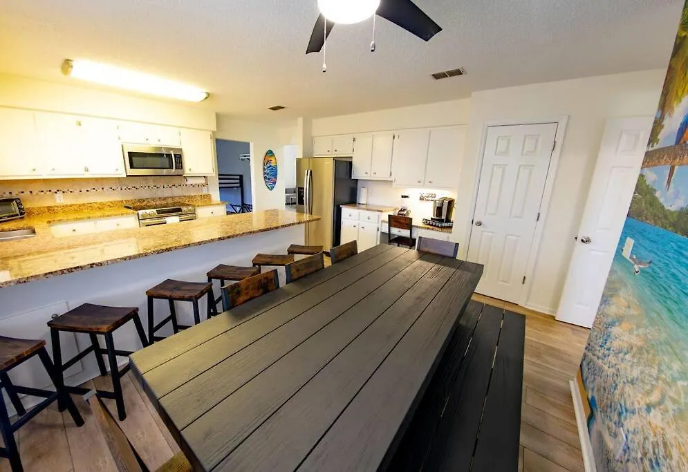 Tropical Oasis, Tiki Bar, Pool, Mini Golf, Hot Tub Villa Panama City Beach United States