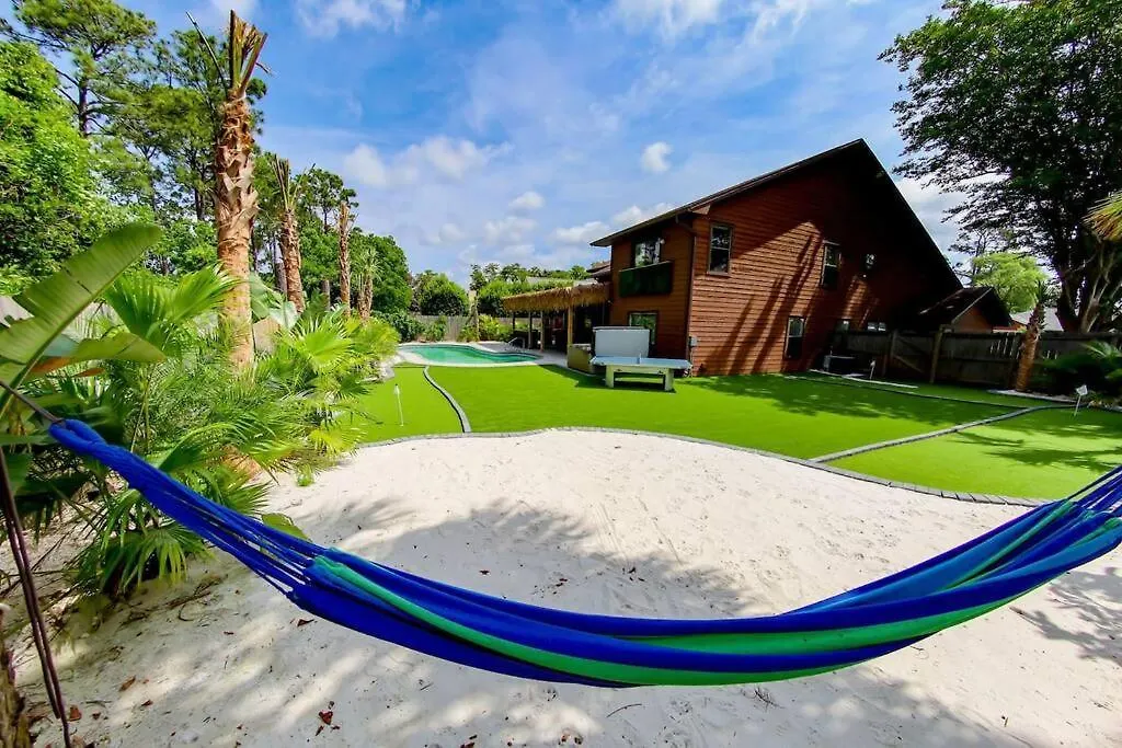 Holiday home Tropical Oasis, Tiki Bar, Pool, Mini Golf, Hot Tub Villa Panama City Beach